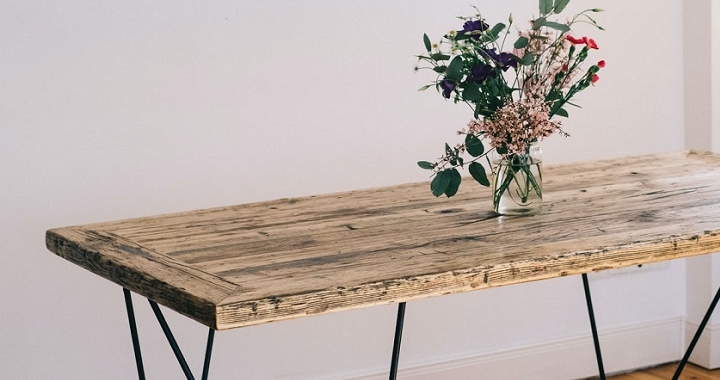 Arreglos florales minimalistas para decorar el hogar