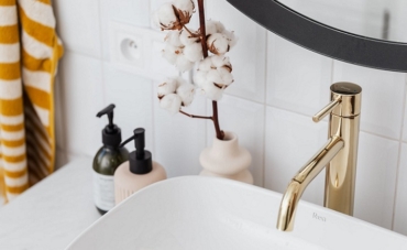 7 consejos básicos para decorar baños pequeños
