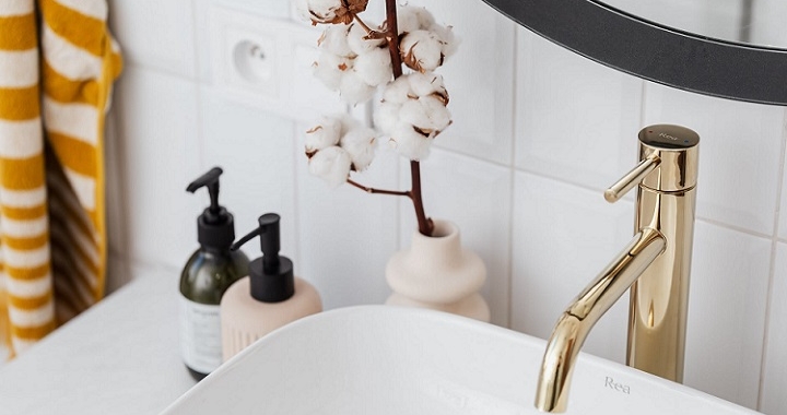 7 consejos básicos para decorar baños pequeños